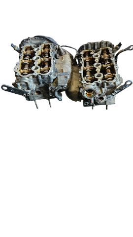 AUDİ A4 3.2 FSİ AUK SİLİNDİR KAPAĞI