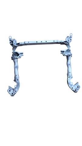 AUDİ A4 8K LI ELEKTRİKLİ ÖN TRAVERS