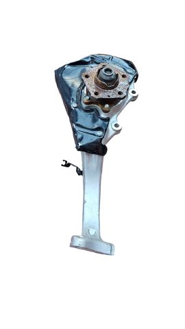 AUDİ Q7 SAĞ ÖN TAŞIYICI VE PORYA