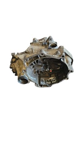 VOLKSWAGEN JETTA 6 İLERİ 1.6 FSİ MANUEL ŞANZIMAN